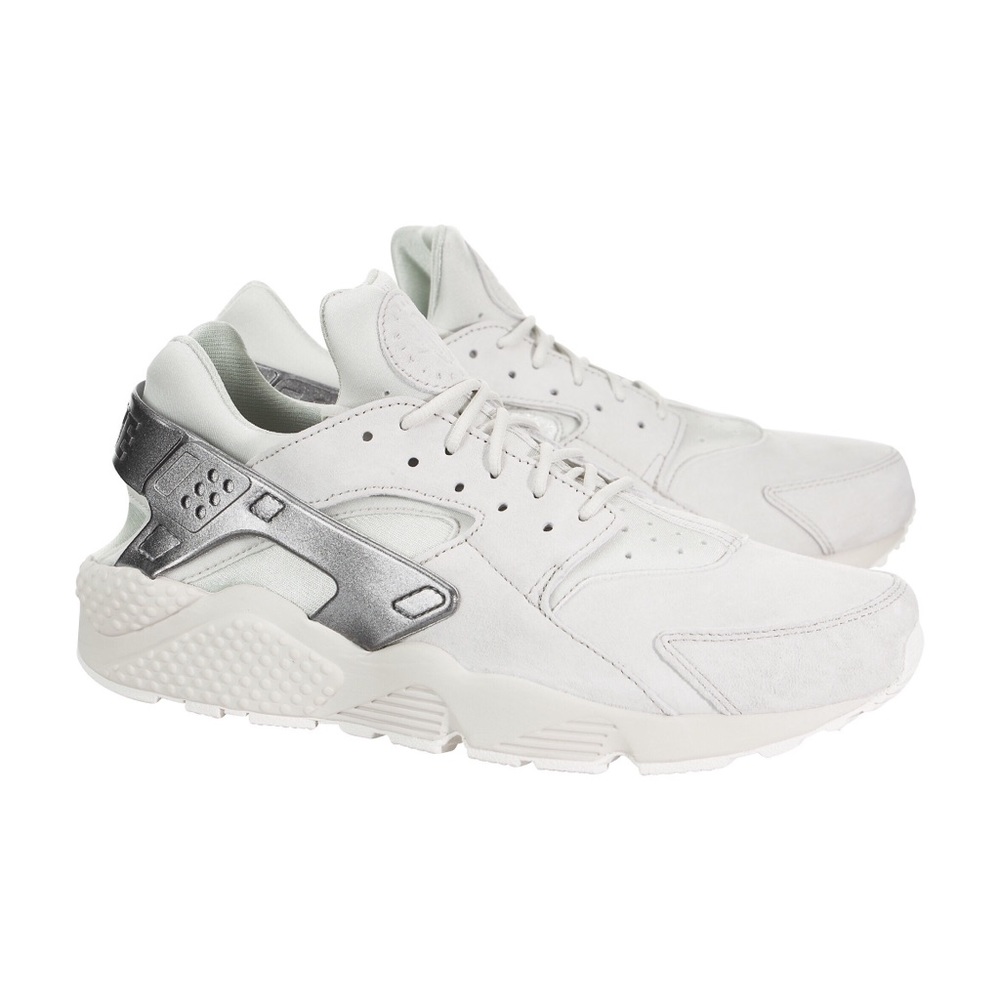 **SOLD** Nike Air Huarache Run Premium ☠️ - Picture 2 of 8